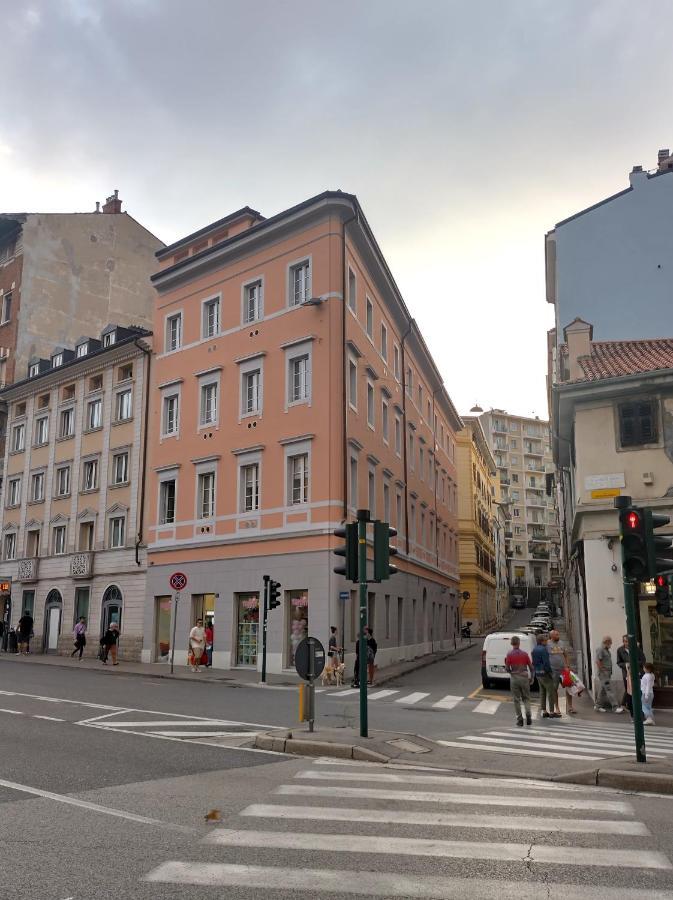 La Bella Olivia Apartment Trieste Ngoại thất bức ảnh